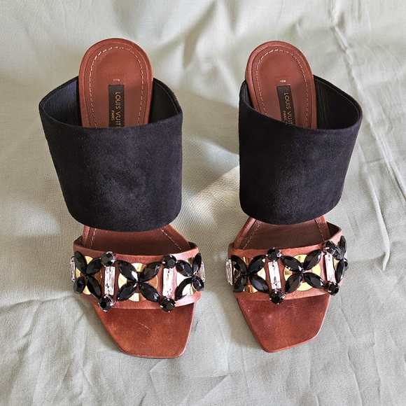 NDS Women's Louis Vuitton Designer Luxury High-End Sandals Heels Size 6 US - Picture 10 of 16